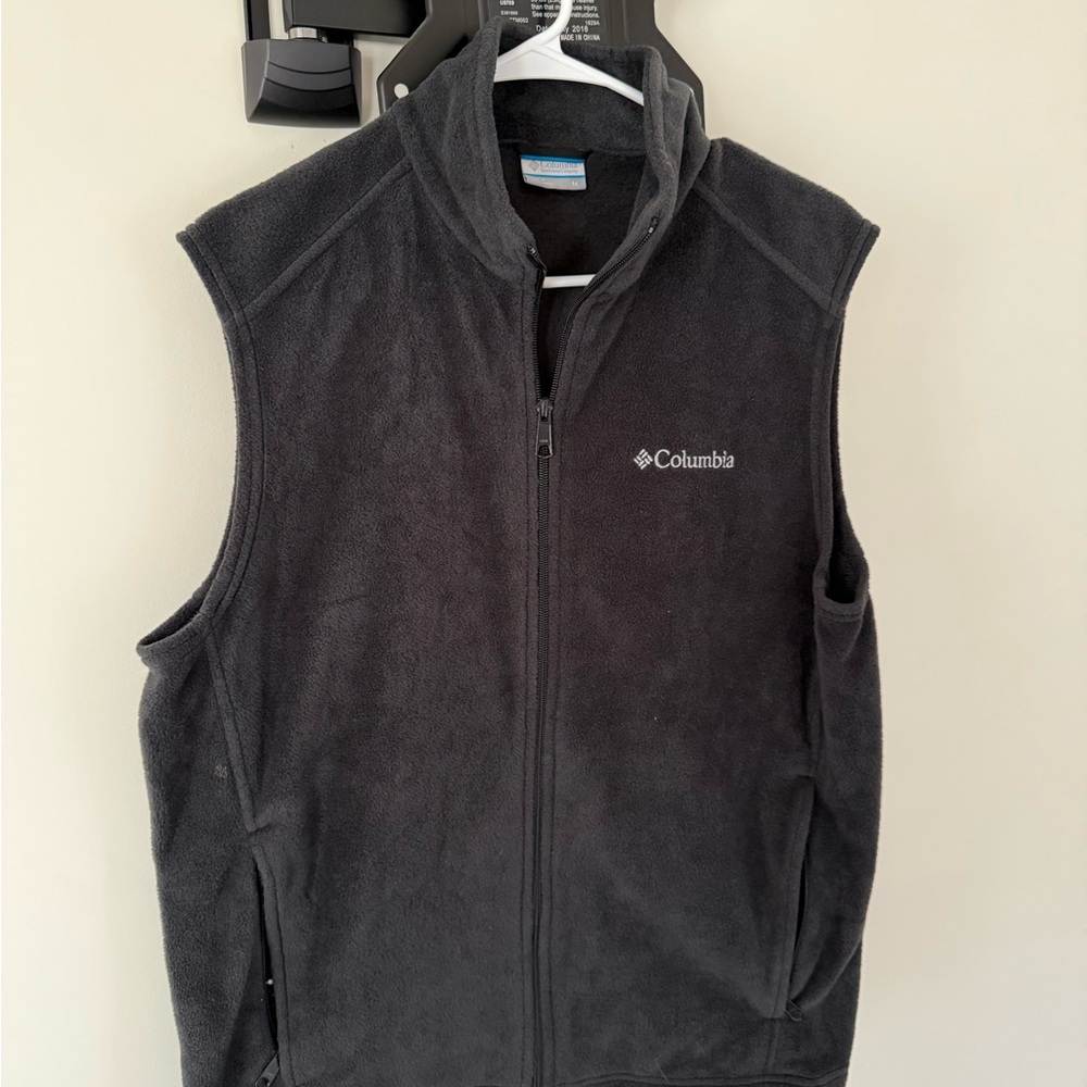 Columbia Charcoal Sleeveless Fleece Vest
